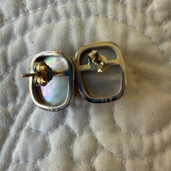 925 mother of pearl stud earrings - Picture 2 of 2